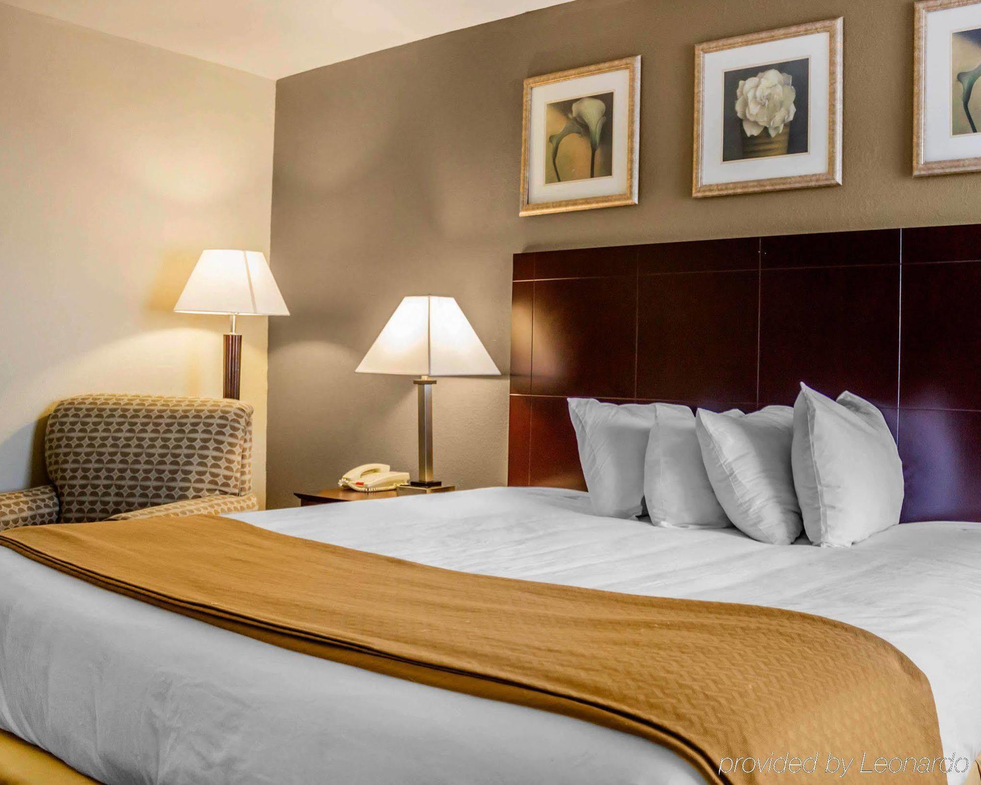 Quality Inn Waterbury Exterior foto